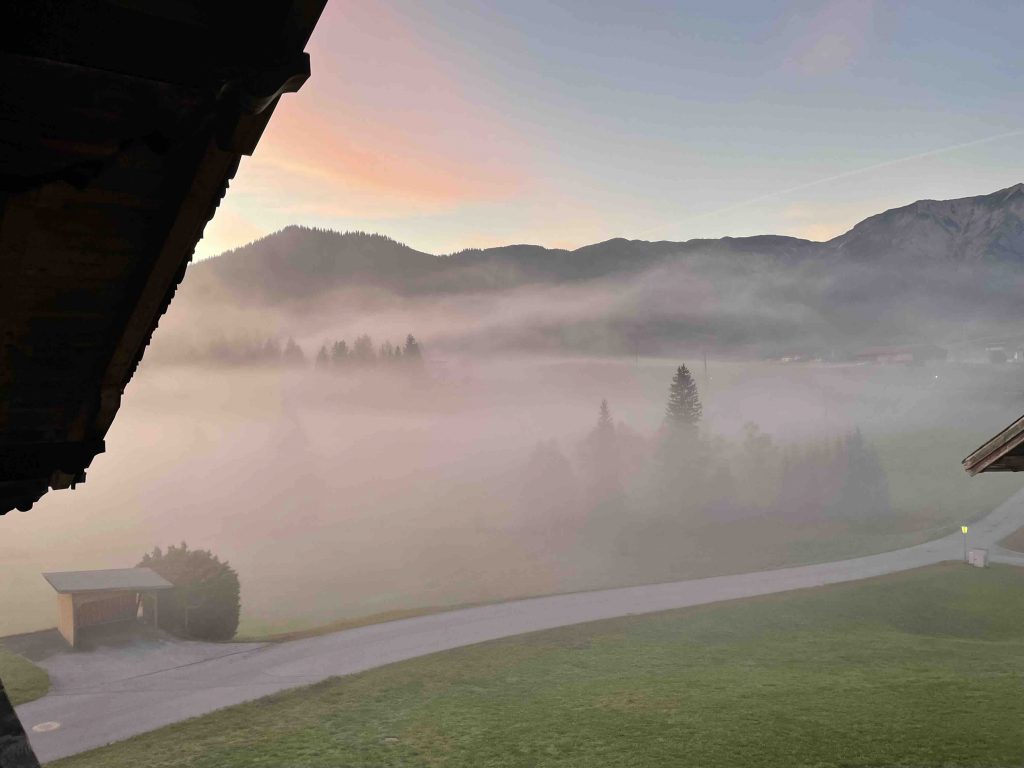 Das aktuelle Bild hat keinen Alternativtext. Der Dateiname ist: Nebel-scaled.jpg